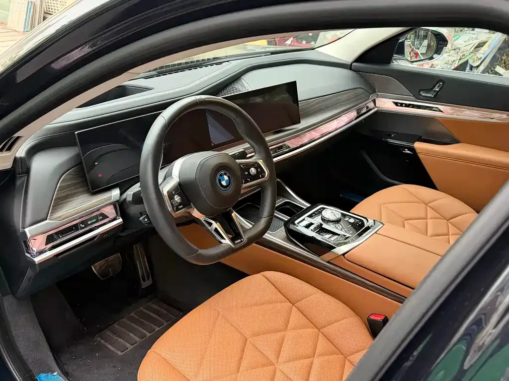BMW i7 2023 из CN, фото 7