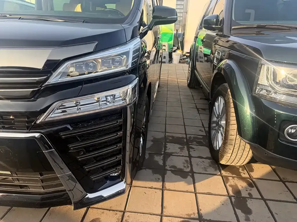 Toyota Vellfire 2023 из CN, фото 9