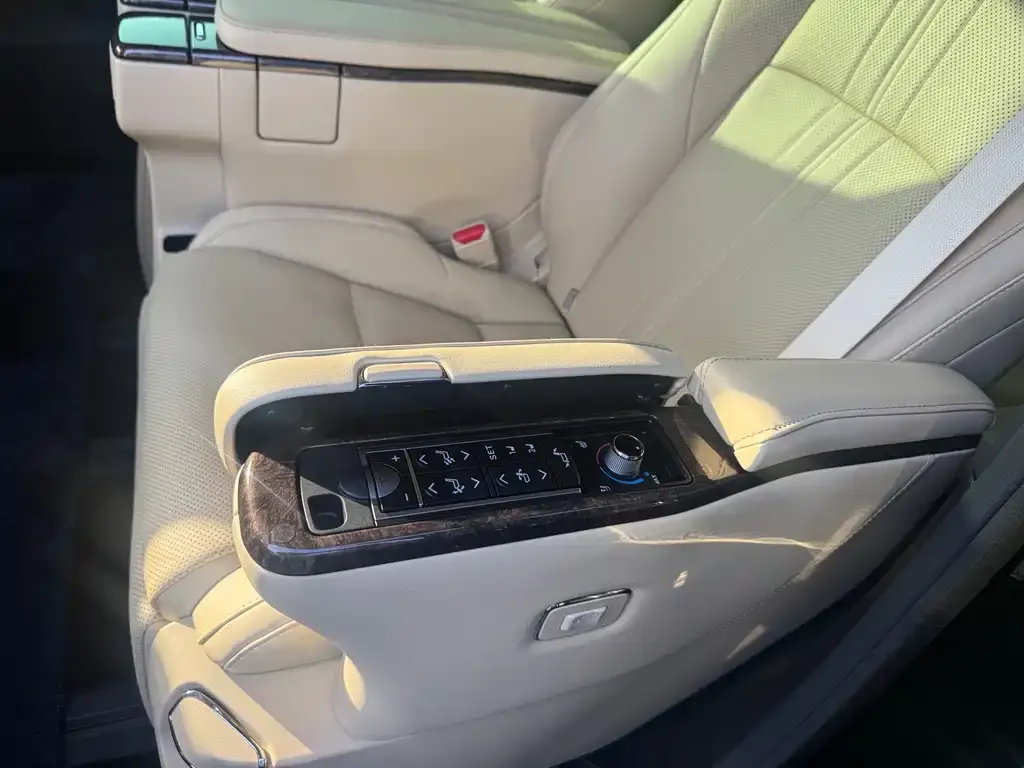 Toyota Vellfire 2023 из CN, фото 3