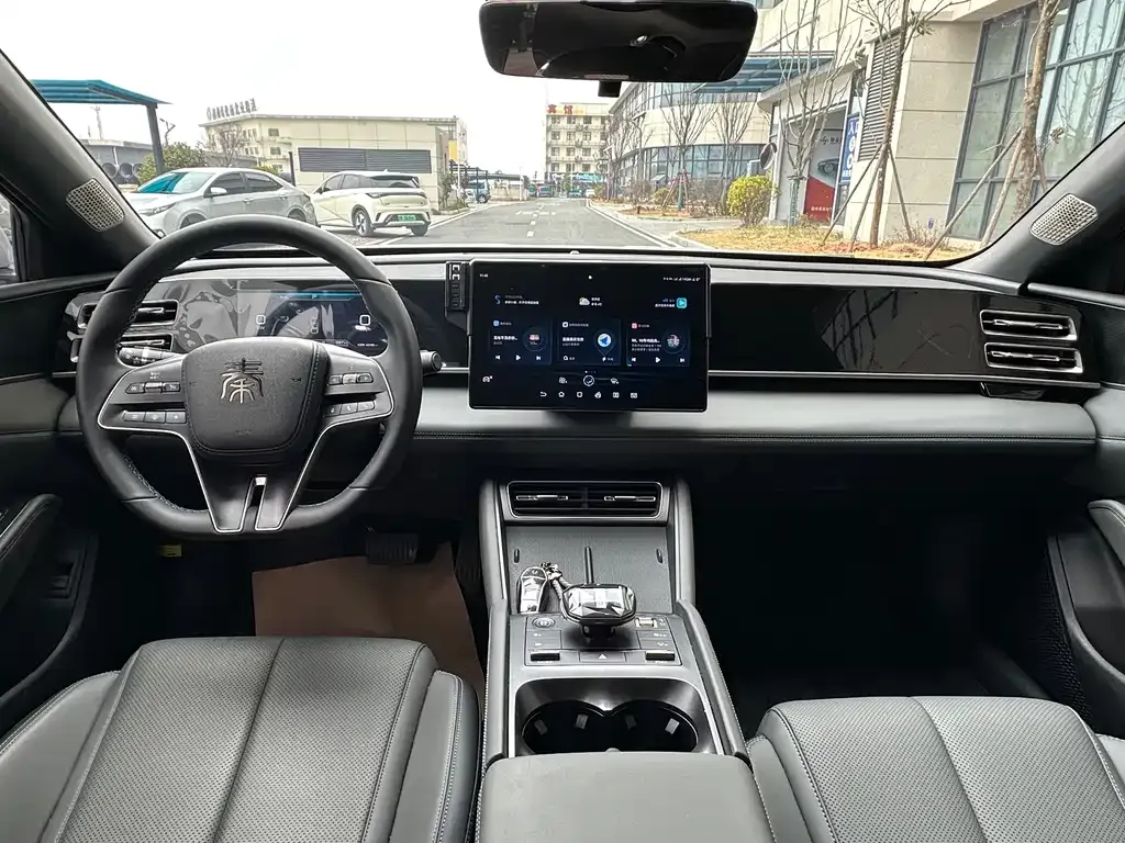 BYD Qin L 2025 из CN, фото 3
