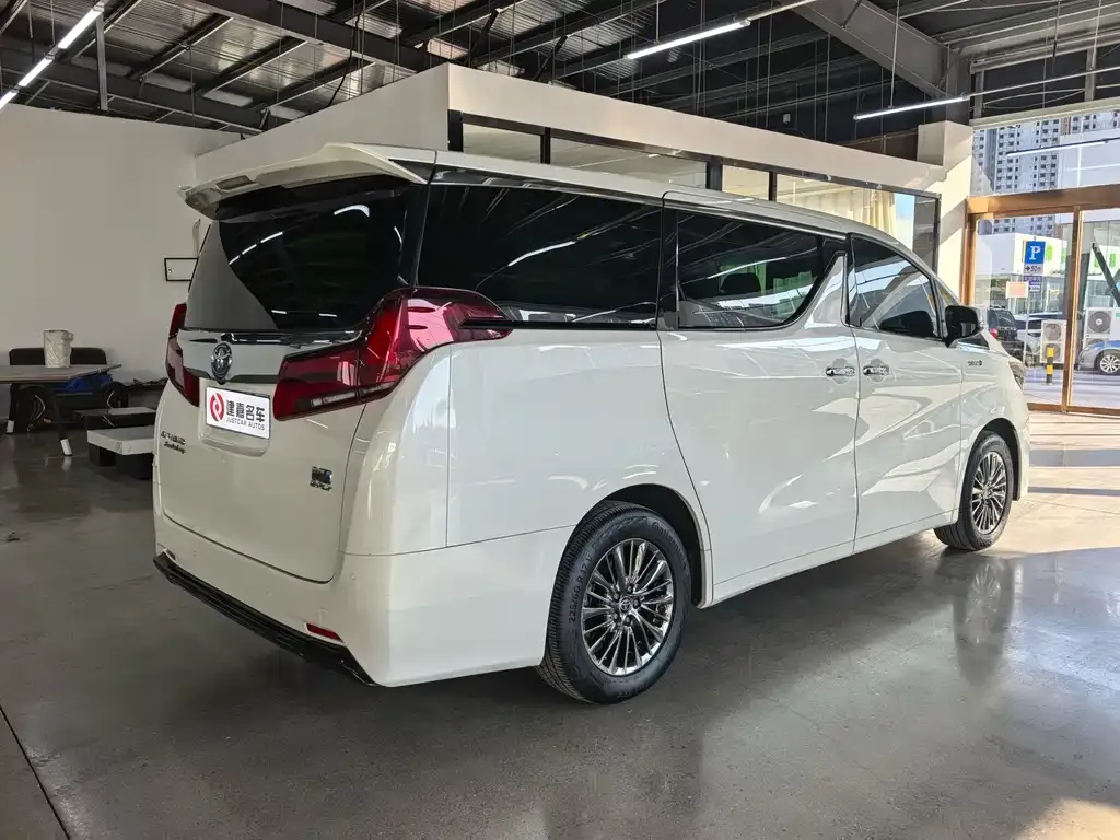 Toyota Alphard 2022 из CN, фото 4
