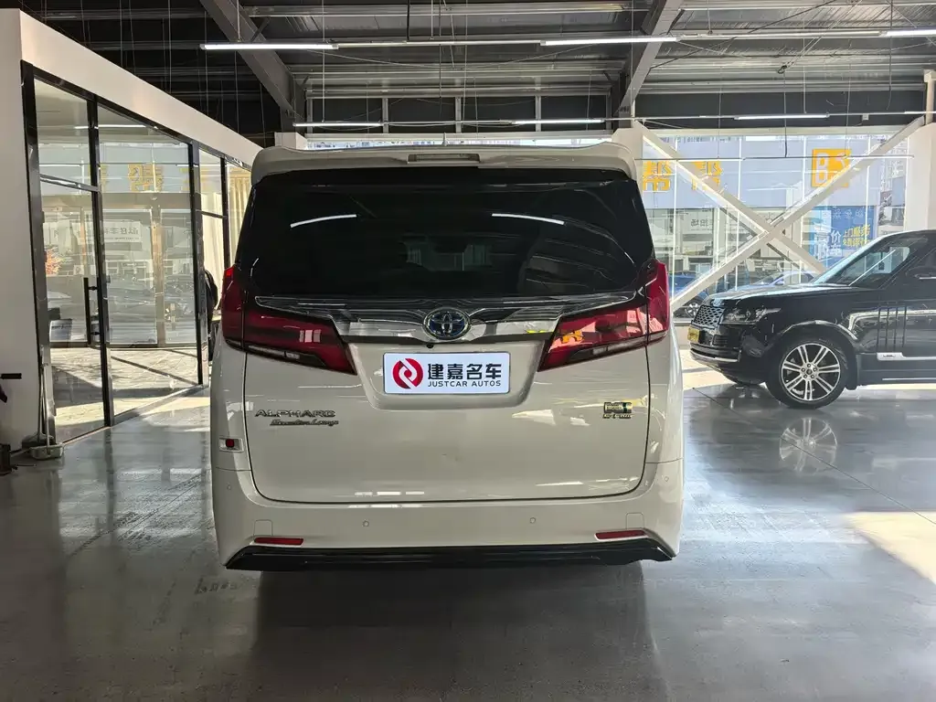 Toyota Alphard 2022 из CN, фото 5