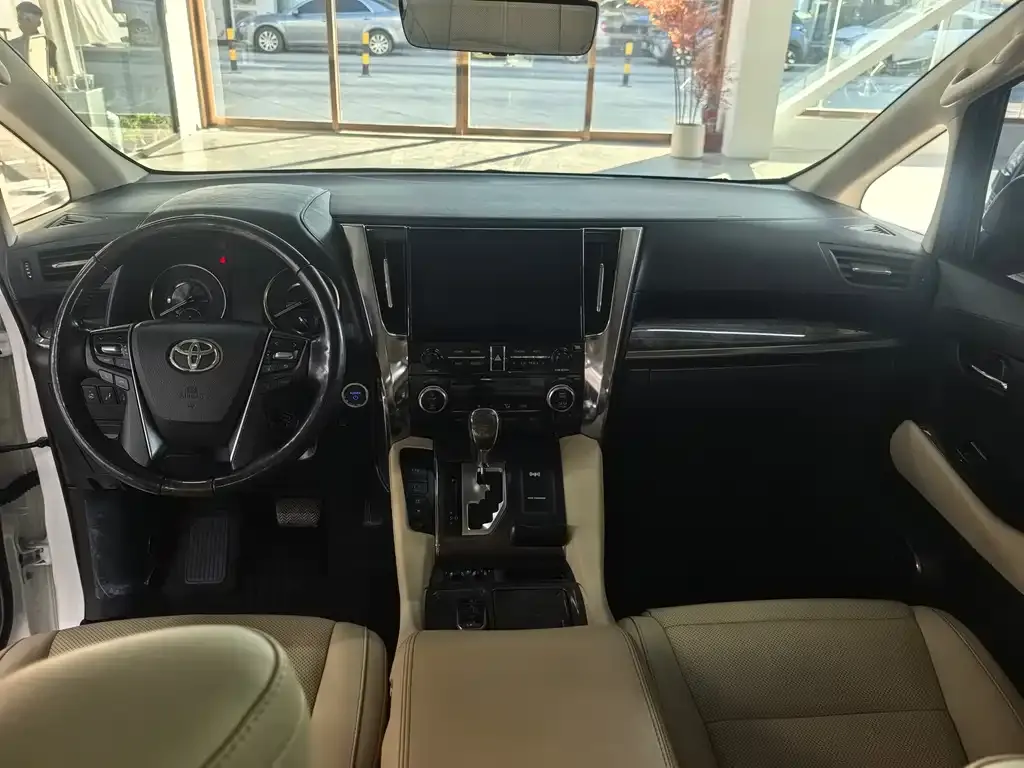 Toyota Alphard 2022 из CN, фото 3