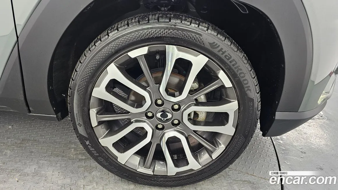 KG Mobility (Ssangyong) Torres — фото 3