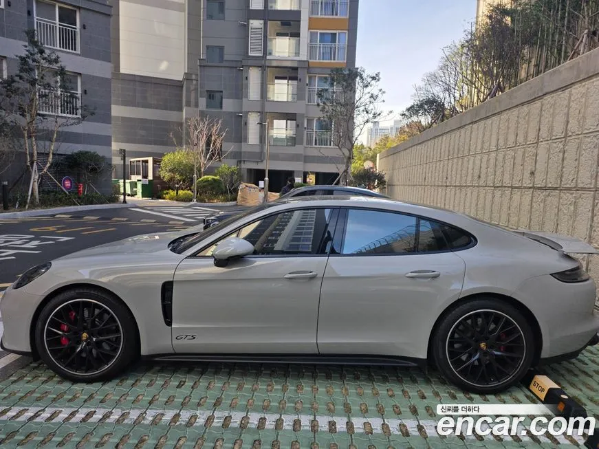Porsche Panamera 2022 из KR, фото 8