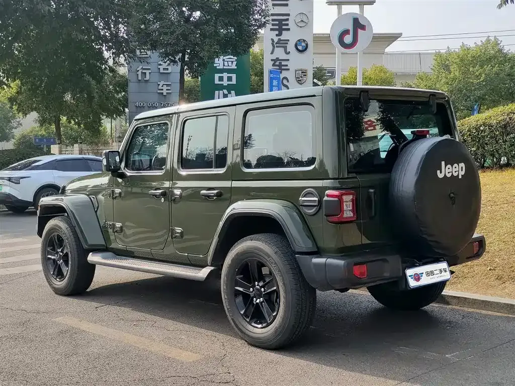 Jeep Wrangler 2024 из CN, фото 9