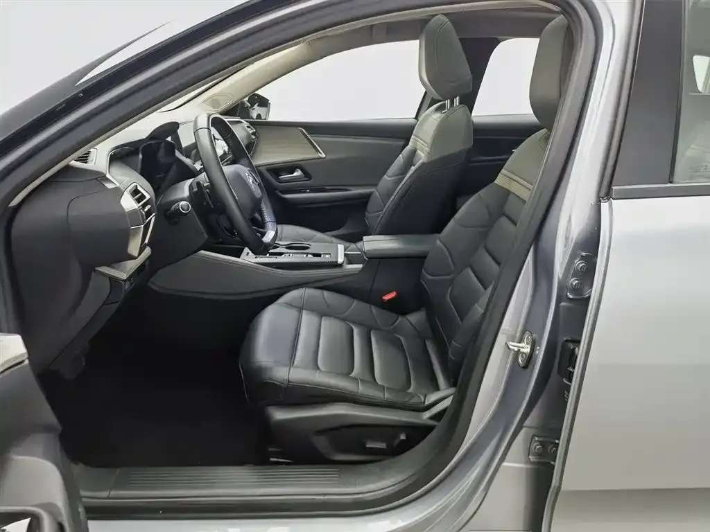Citroen C5 X 2022 из CN, фото 5