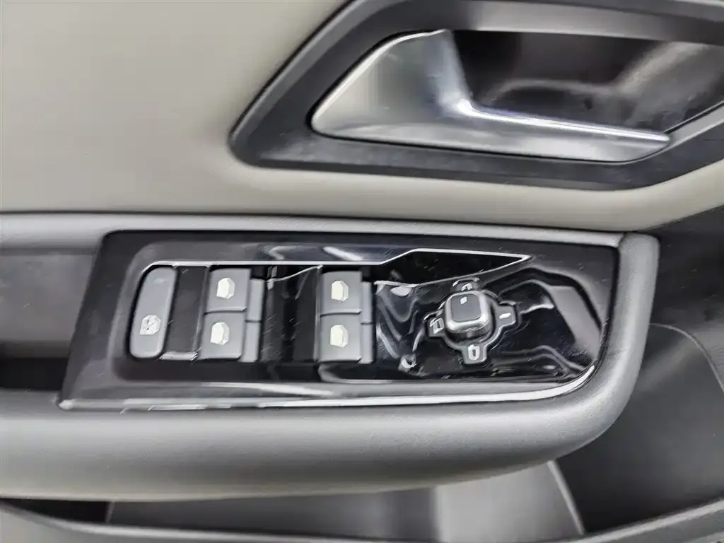 Citroen C5 X 2022 из CN, фото 2