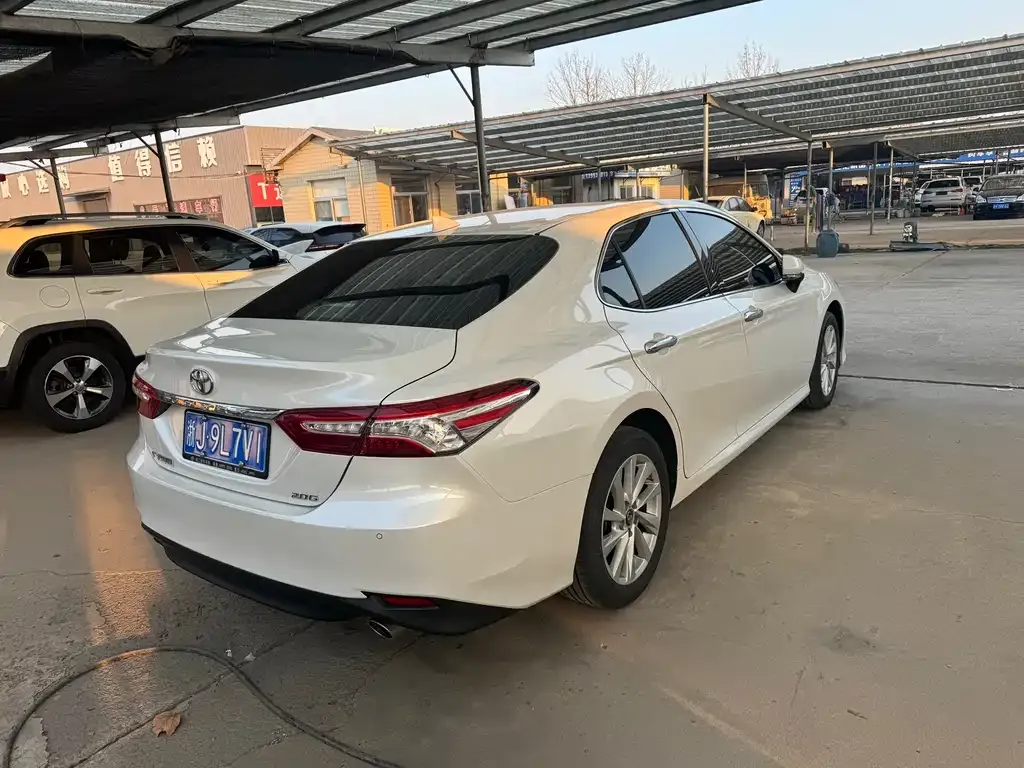 Toyota Camry 2021 из CN, фото 6