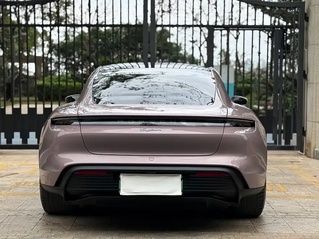 Porsche Taycan 2023 из CN, фото 10