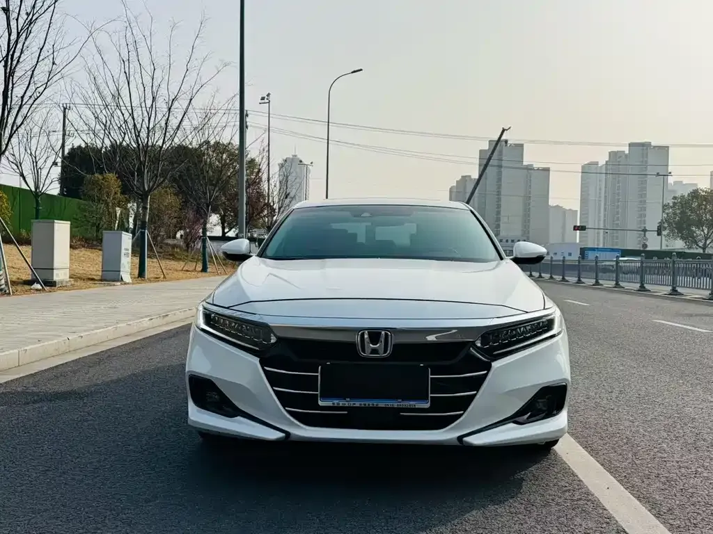 Honda Accord — фото 4