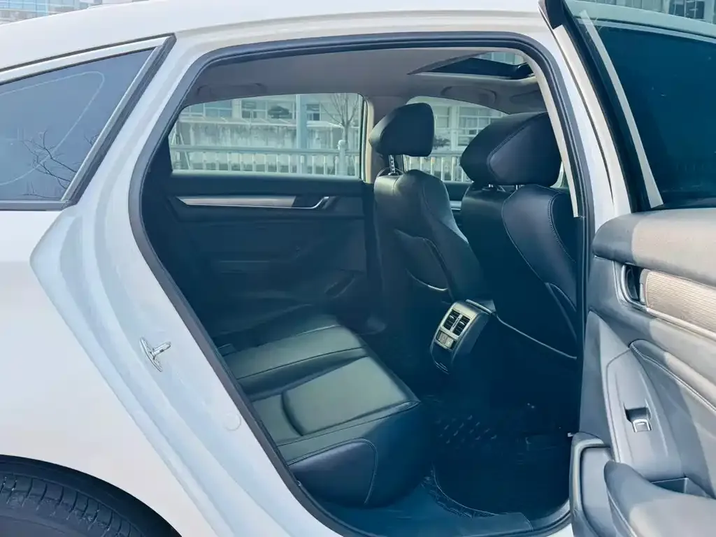 Honda Accord — фото 2