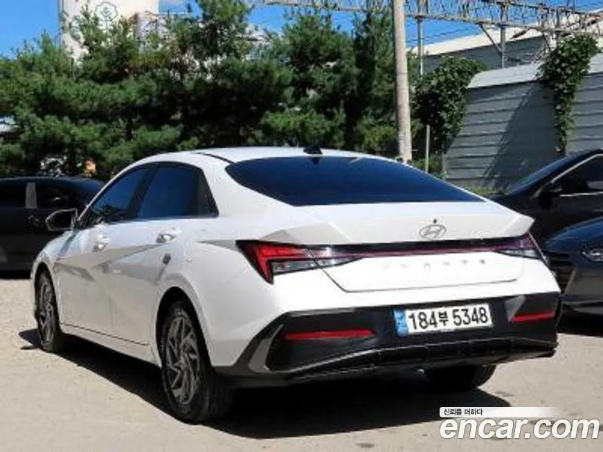 Hyundai AVANTE — фото 10