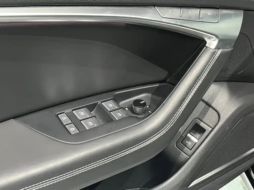 Audi A6L 2024 из CN, фото 7