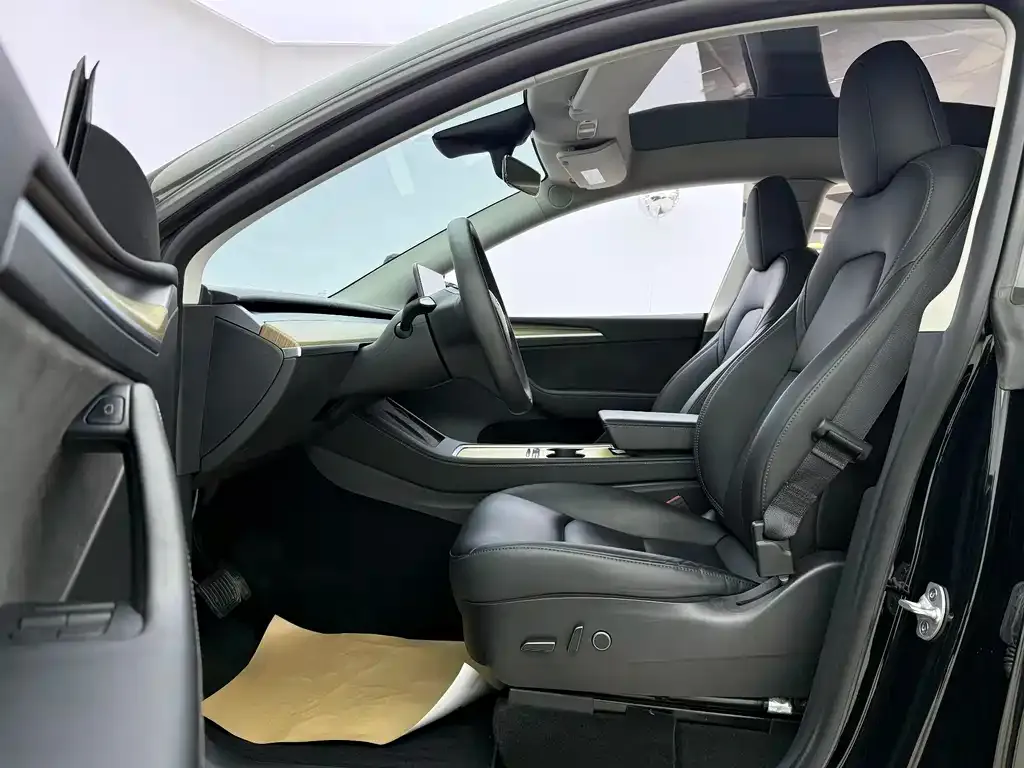 Tesla Model Y 2022 из CN, фото 10