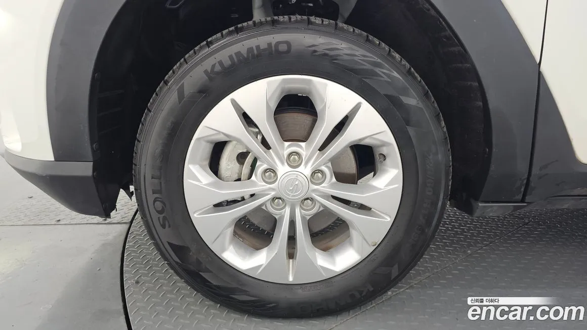 KG Mobility (Ssangyong) Torres — фото 4