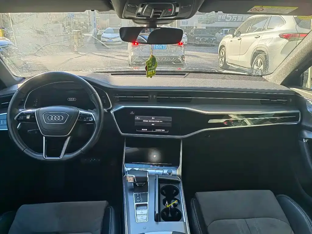 Audi A6L 2024 из CN, фото 5