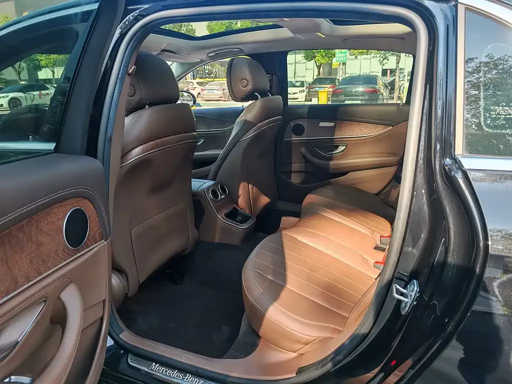 Mercedes-Benz E-Class New Energy 2022 из CN, фото 5