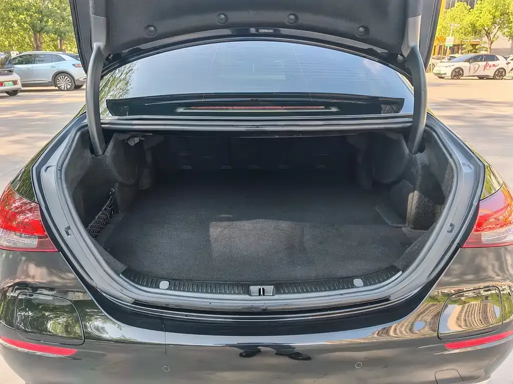 Mercedes-Benz E-Class New Energy 2022 из CN, фото 8