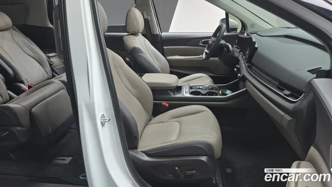Kia Carnival — фото 2