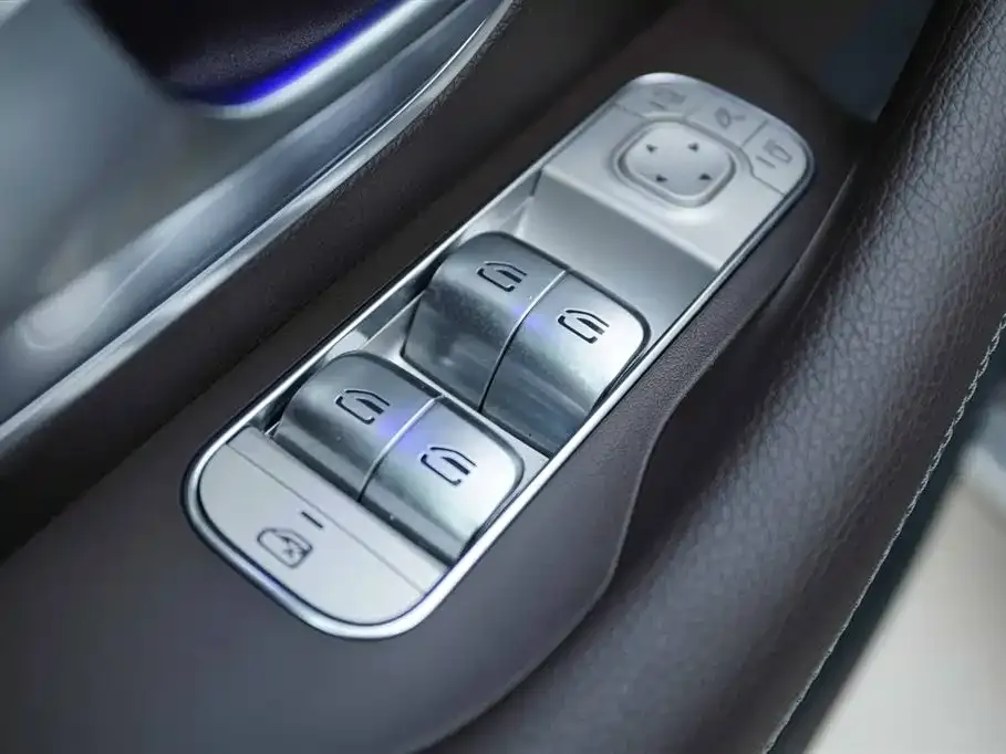 Mercedes-Benz GLE — фото 10