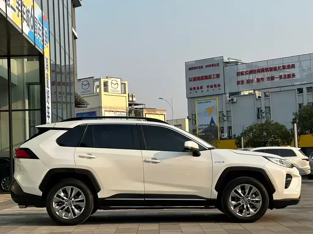 Toyota Wildlander 2022 из CN, фото 6