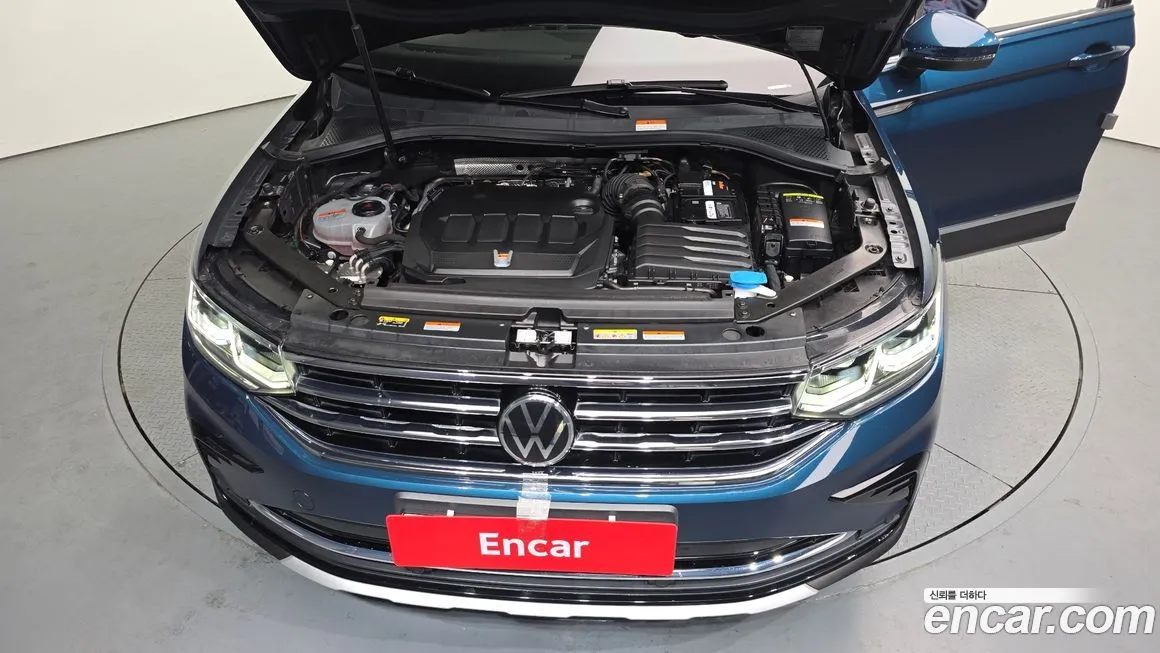 Volkswagen Tiguan — фото 9