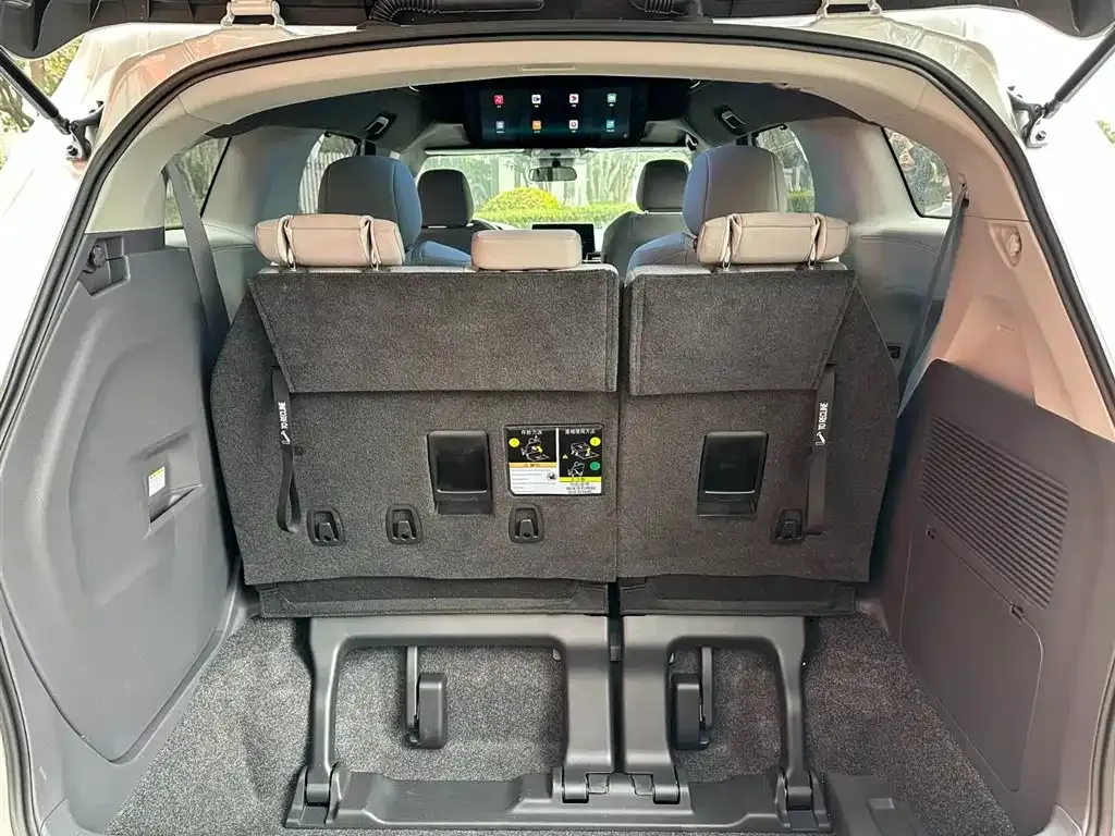 Toyota Sienna 2026 из CN, фото 10
