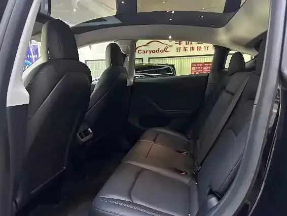 Tesla Model Y 2021 из CN, фото 2