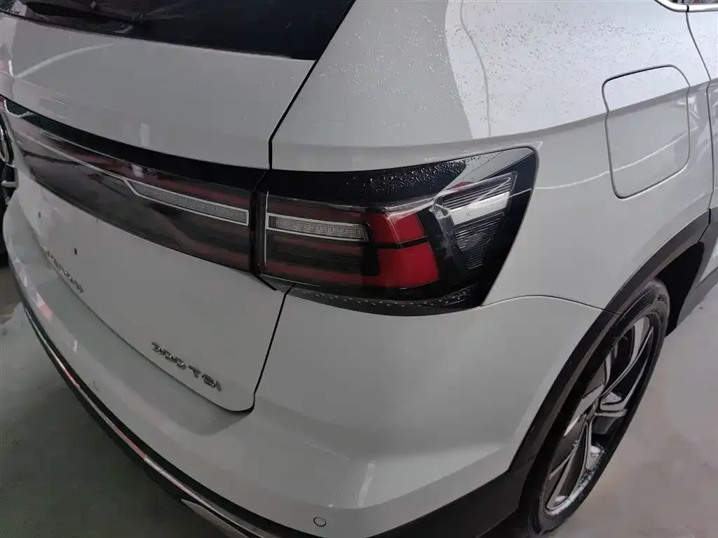 Volkswagen Tharu 2024 из CN, фото 8