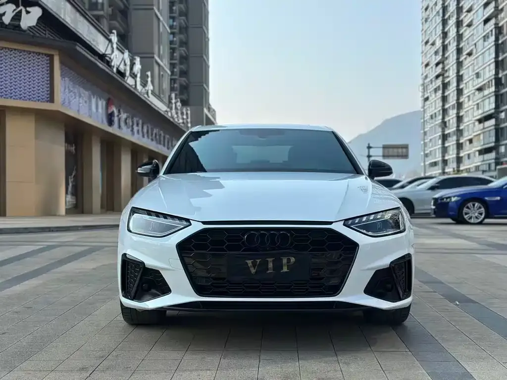 Audi A4L 2023 из CN, фото 3