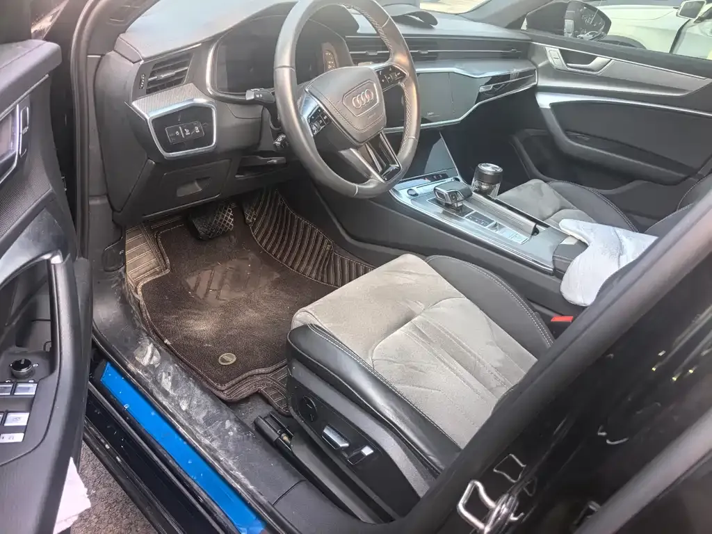 Audi A6L 2023 из CN, фото 3