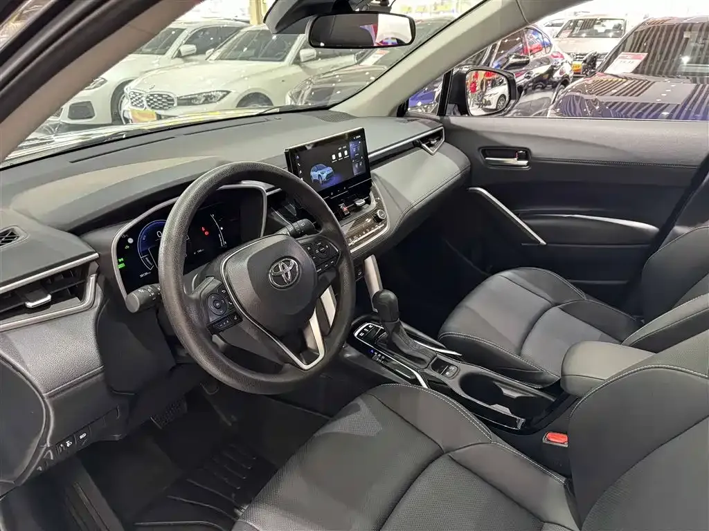 Toyota Frontlander 2024 из CN, фото 9