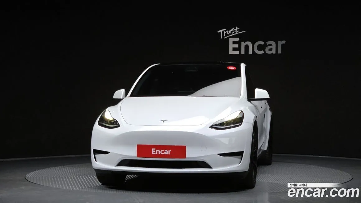 Tesla Model Y 2023 из KR, фото 2