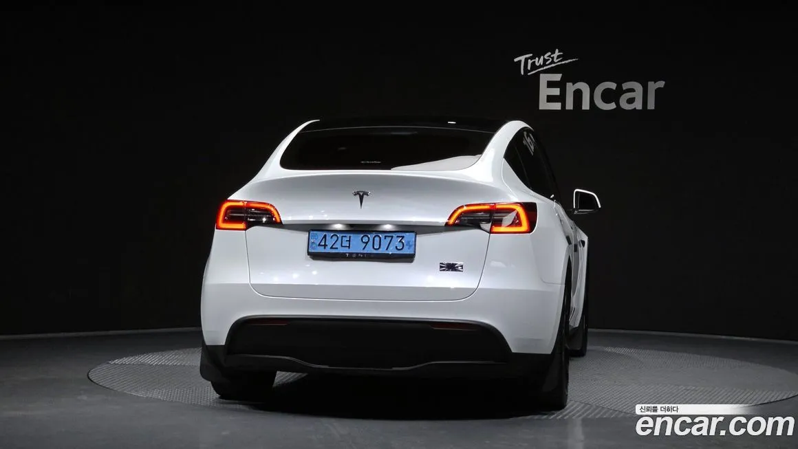 Tesla Model Y 2023 из KR, фото 3