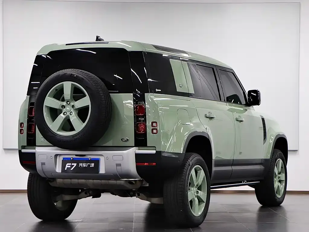 Land Rover Defender 2023 из CN, фото 4
