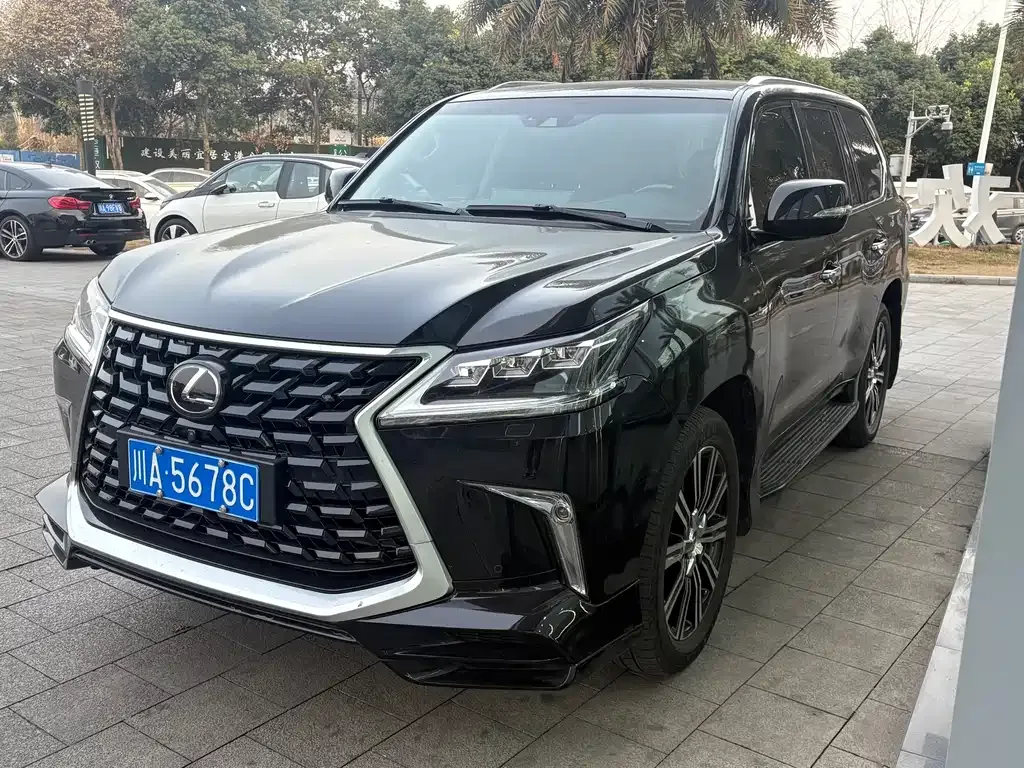 Lexus LX 2022 из CN, фото 8