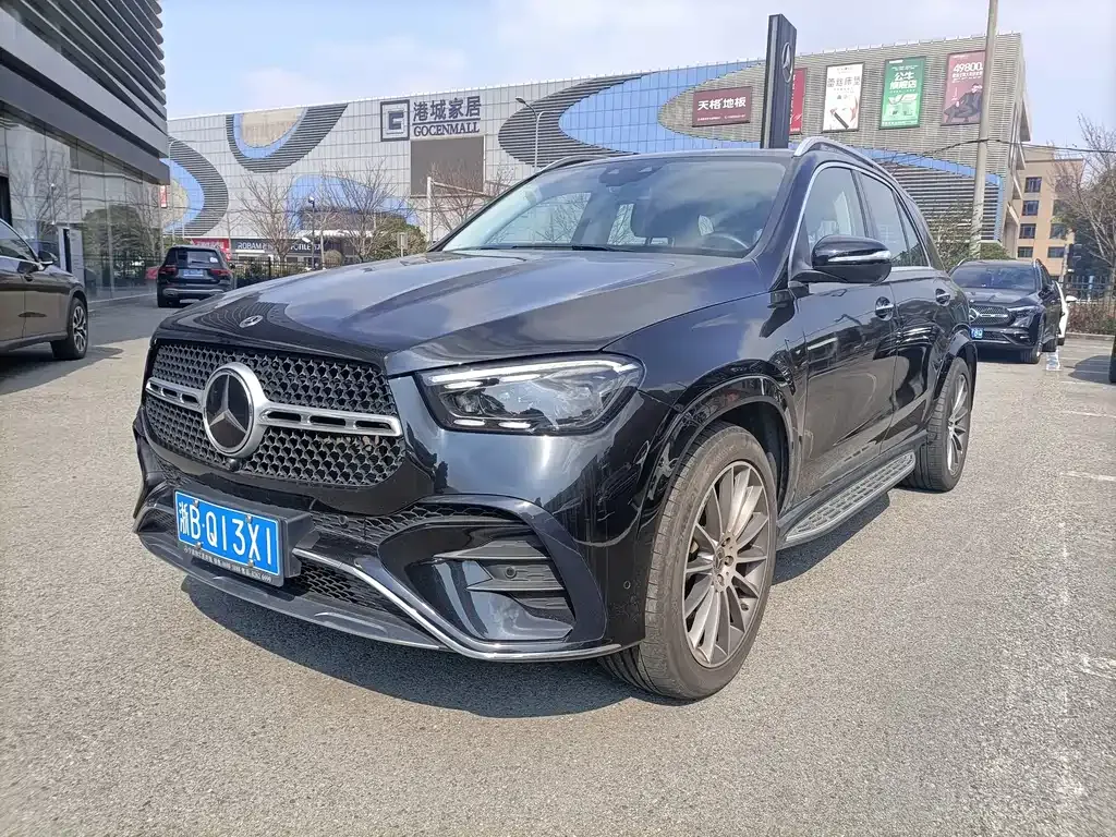 Mercedes-Benz GLE — фото 1