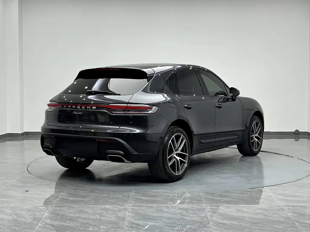 Porsche Macan — фото 8
