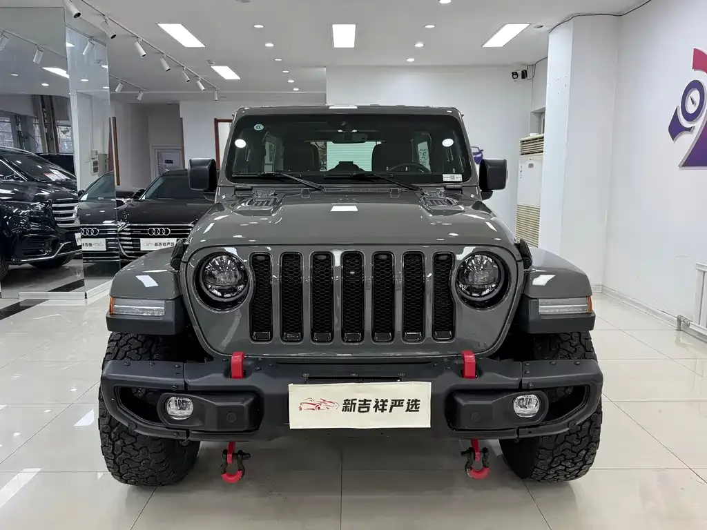 Jeep Wrangler 2023 из CN, фото 8