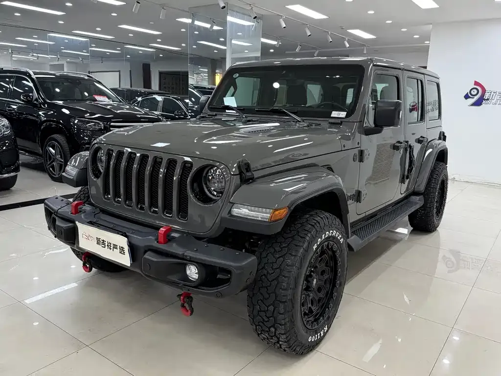 Jeep Wrangler 2023 из CN, фото 5