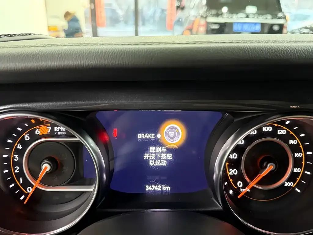 Jeep Wrangler 2023 из CN, фото 6