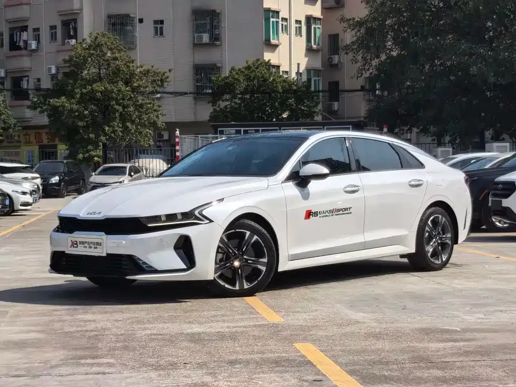 Kia K5 2025 из CN, фото 1