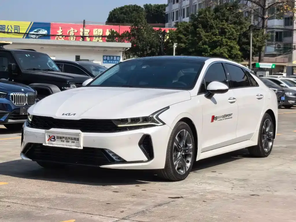 Kia K5 2025 из CN, фото 3