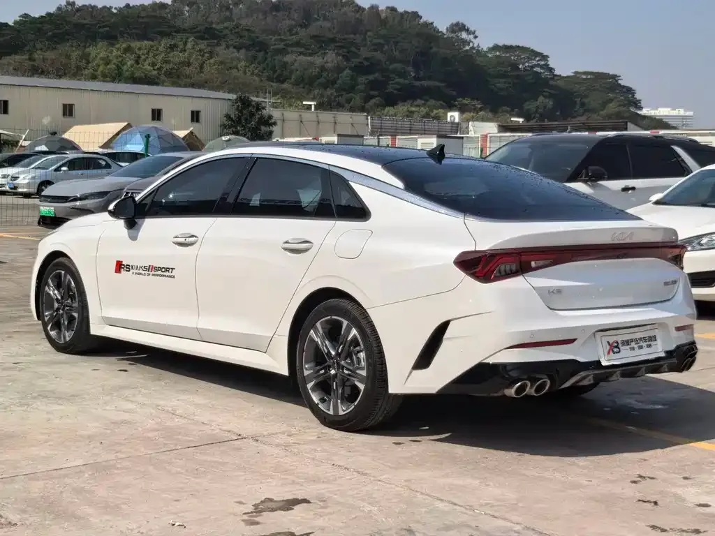 Kia K5 2025 из CN, фото 2