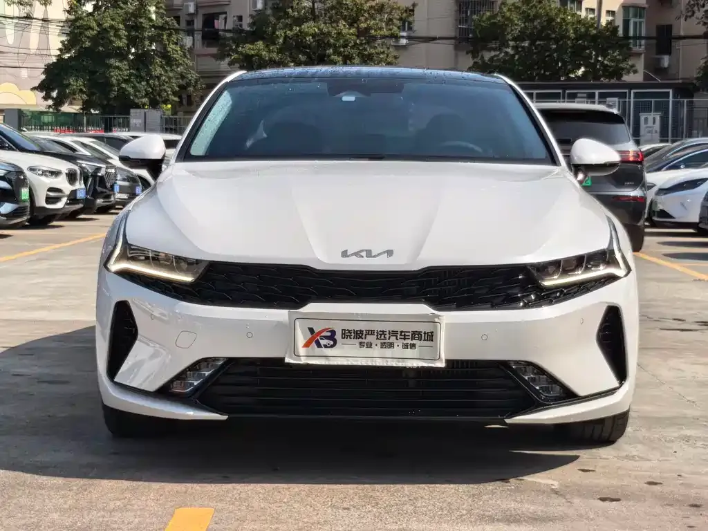 Kia K5 2025 из CN, фото 4