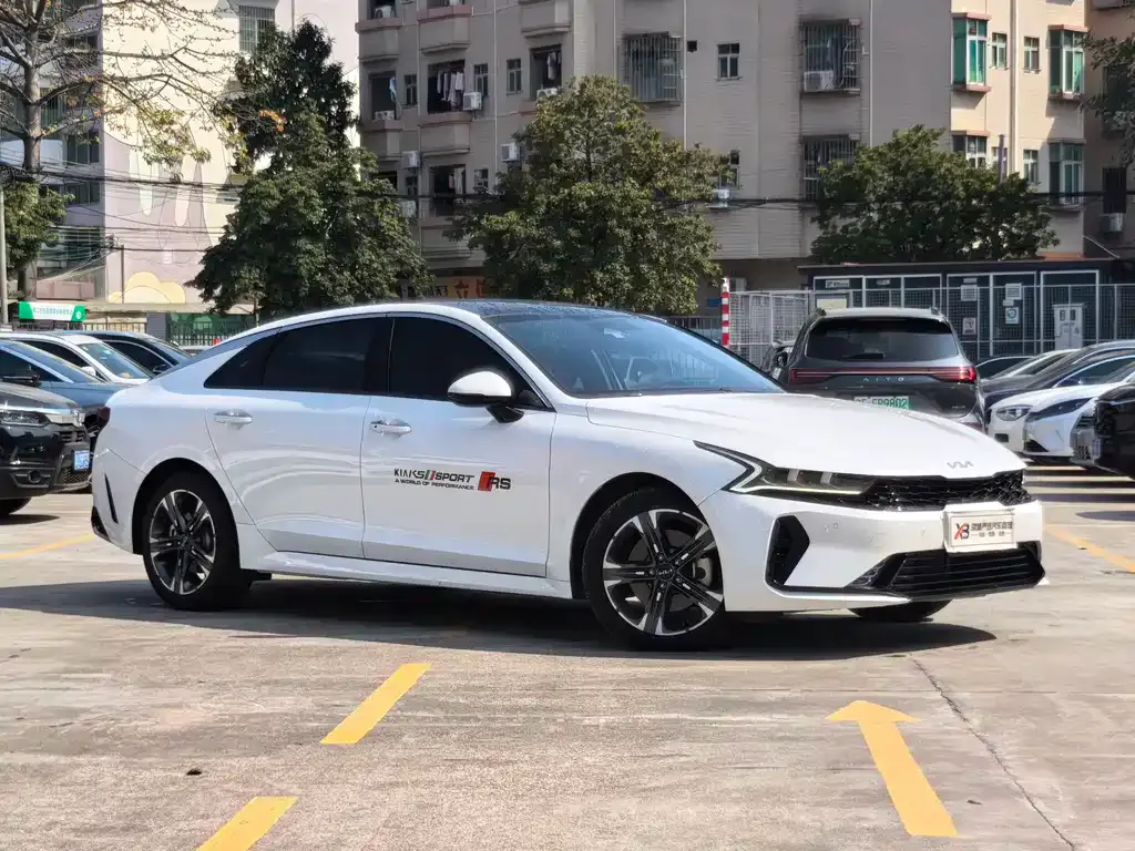 Kia K5 2025 из CN, фото 8