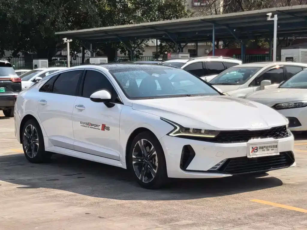 Kia K5 2025 из CN, фото 10