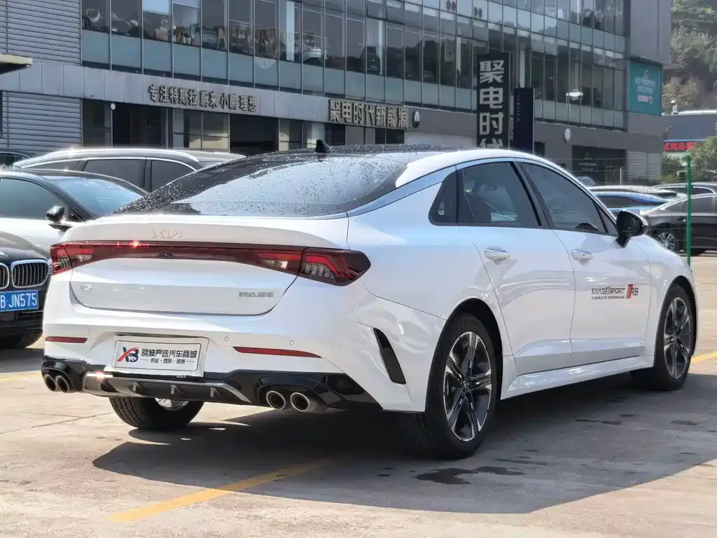 Kia K5 2025 из CN, фото 9