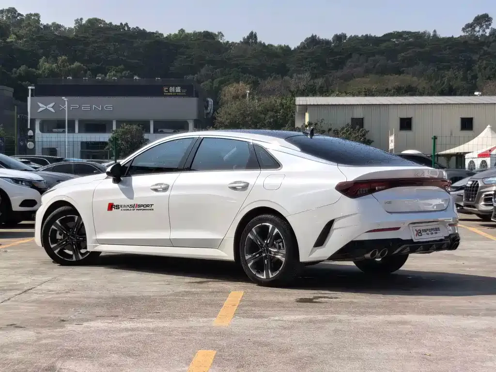 Kia K5 2025 из CN, фото 7
